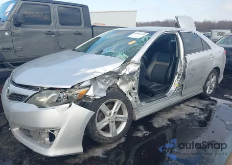 2014 Toyota Camry Se from USA, damaged, VIN 4T1BF1FK9EU392302